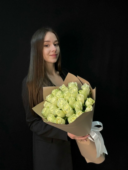 Букет 25 белых роз