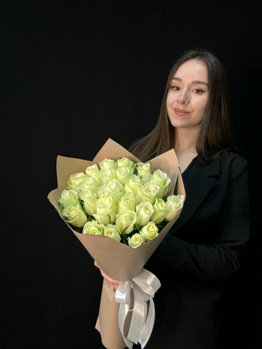 Букет 25 белых роз