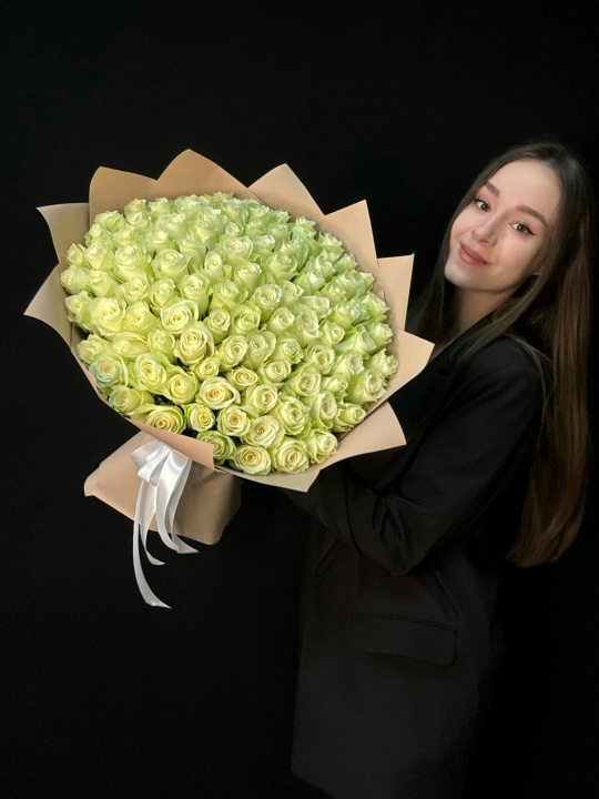 Букет 101 белая роза (мб 287)