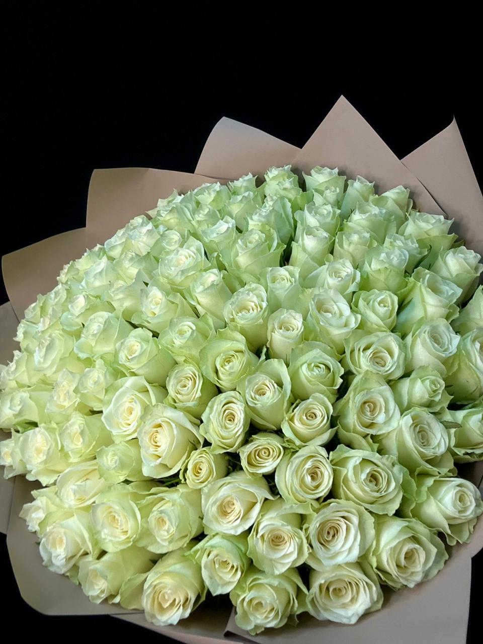 Букет 101 белая роза (мб 287)