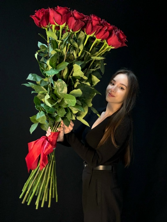 Эксклюзив - метровые крупные розы (100 см) - 25 шт 