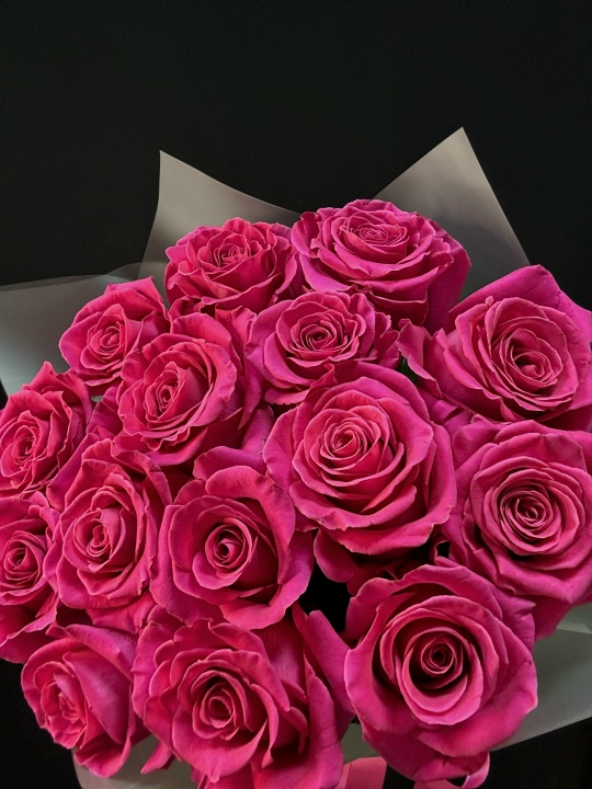 Букет 15 крупных розовых роз