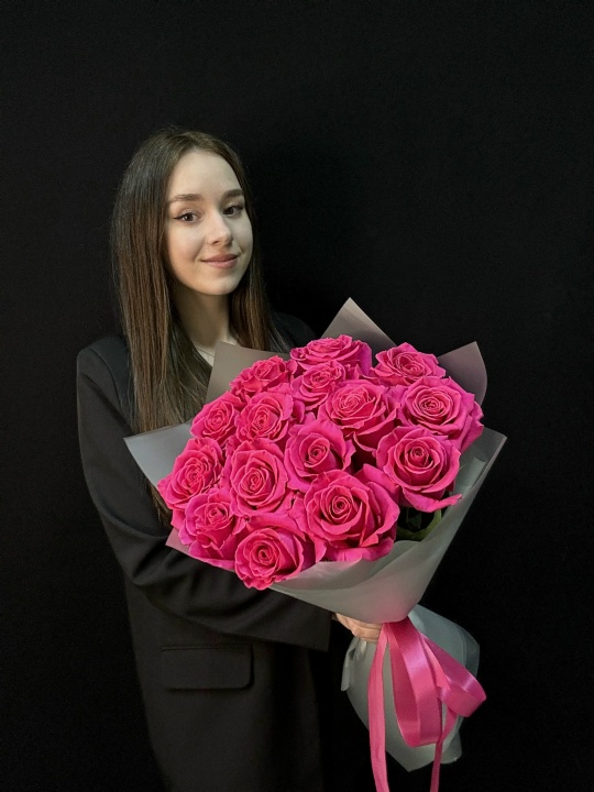 Букет 15 крупных розовых роз