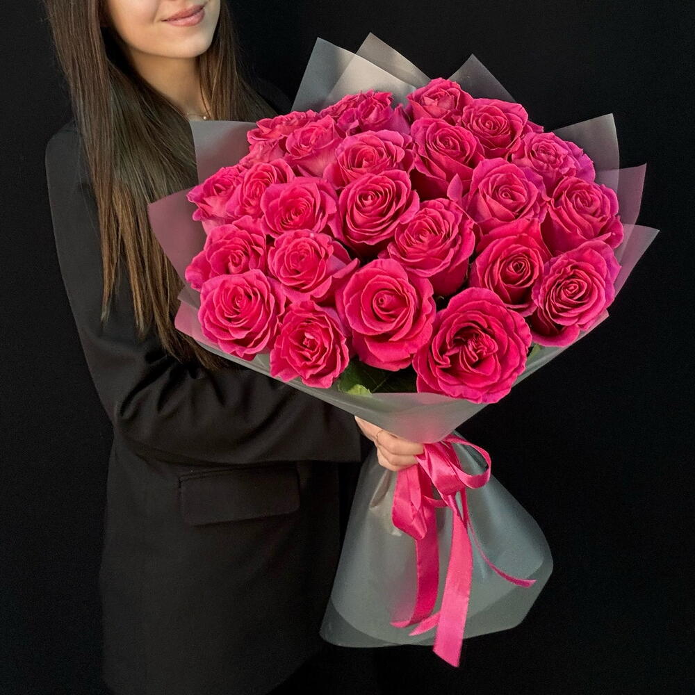 Букет 25 крупных розовых роз