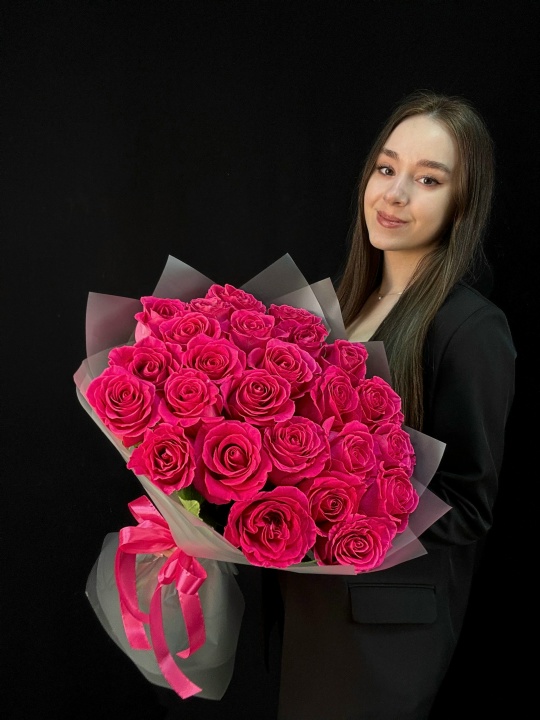 Букет 25 крупных розовых роз