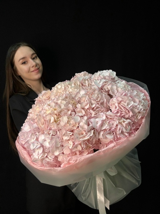 Букет розовых гортензий 15 шт 