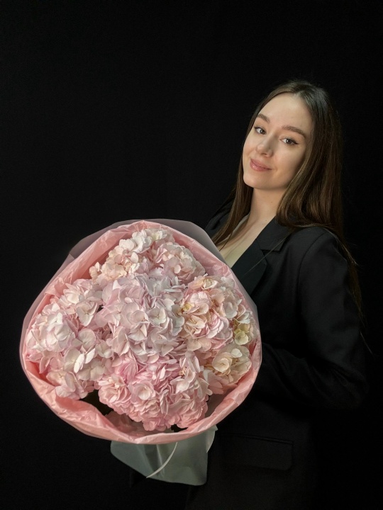 Букет розовых гортензий 5 шт 