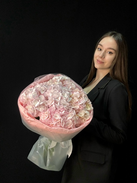 Букет розовых гортензий 5 шт 