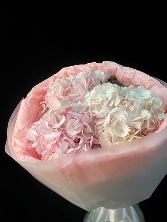 Букет розовых гортензий 3 шт