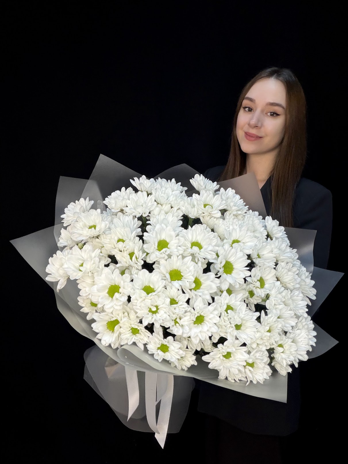 Букет из 15 белых кустовых хризантем Сhic
