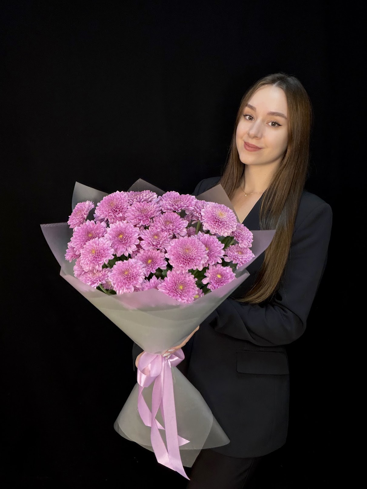 Букет из 5 малиновых кустовых хризантем Fabienne