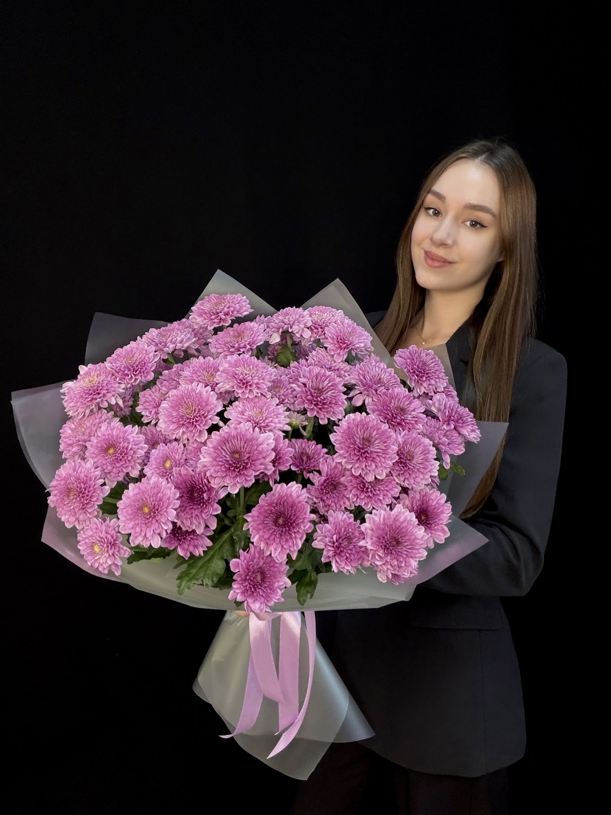 Букет из 9 малиновых кустовых хризантем Fabienne