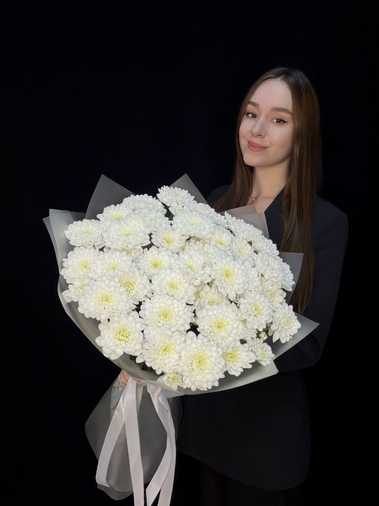 Букет из 9 кустовых белых хризантем Altaj