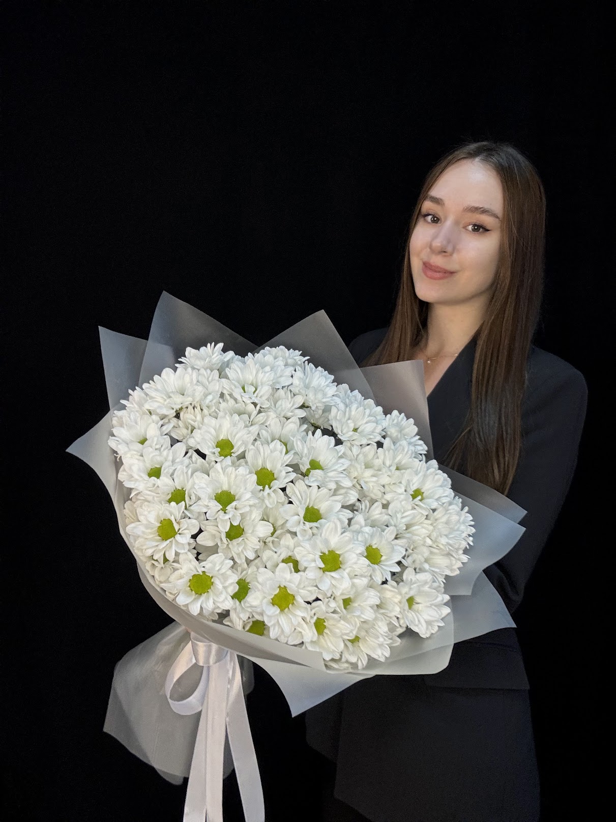 Букет из 9 белых кустовых хризантем Сhic