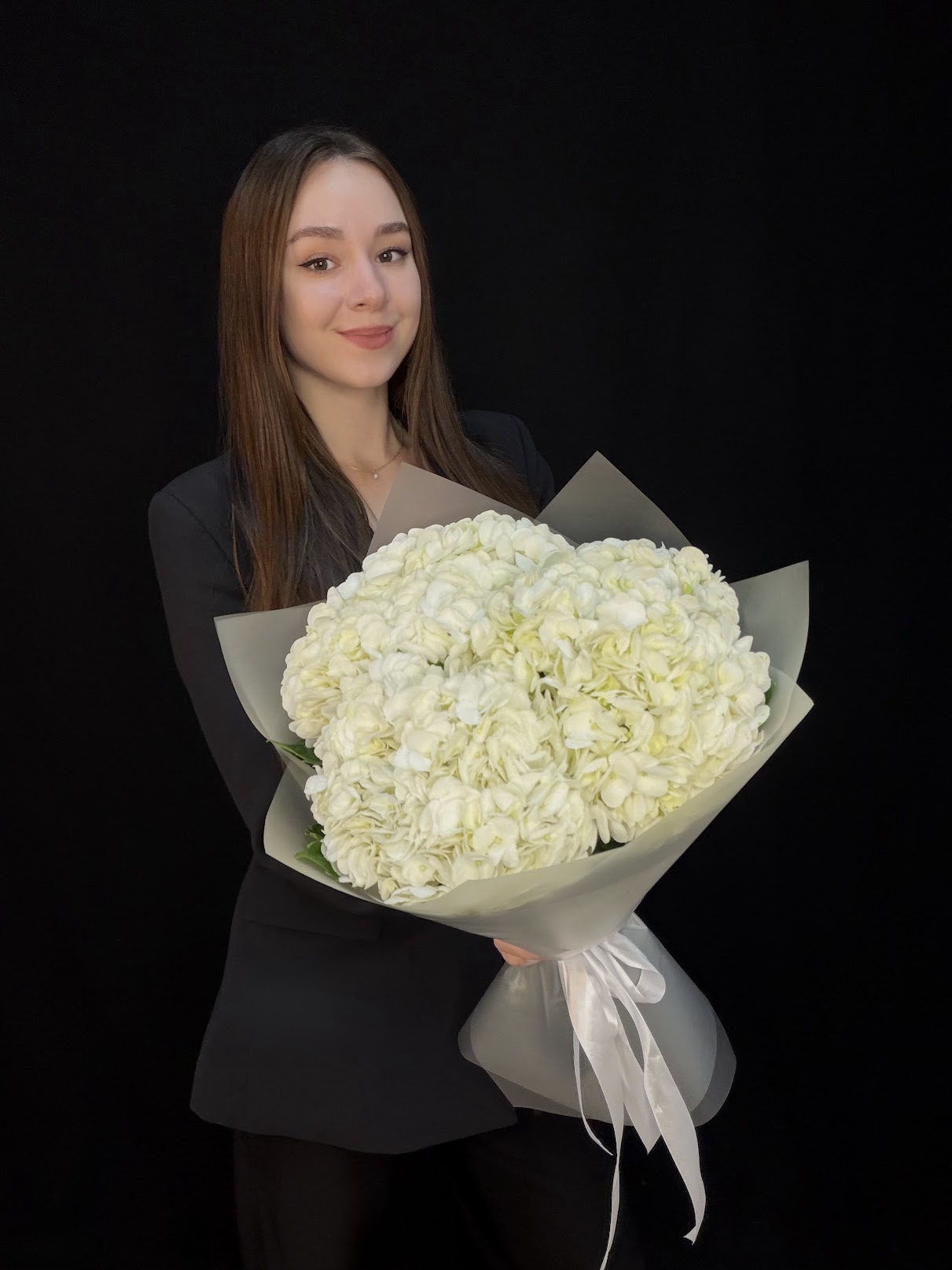 Букет из 3 белых гортензий
