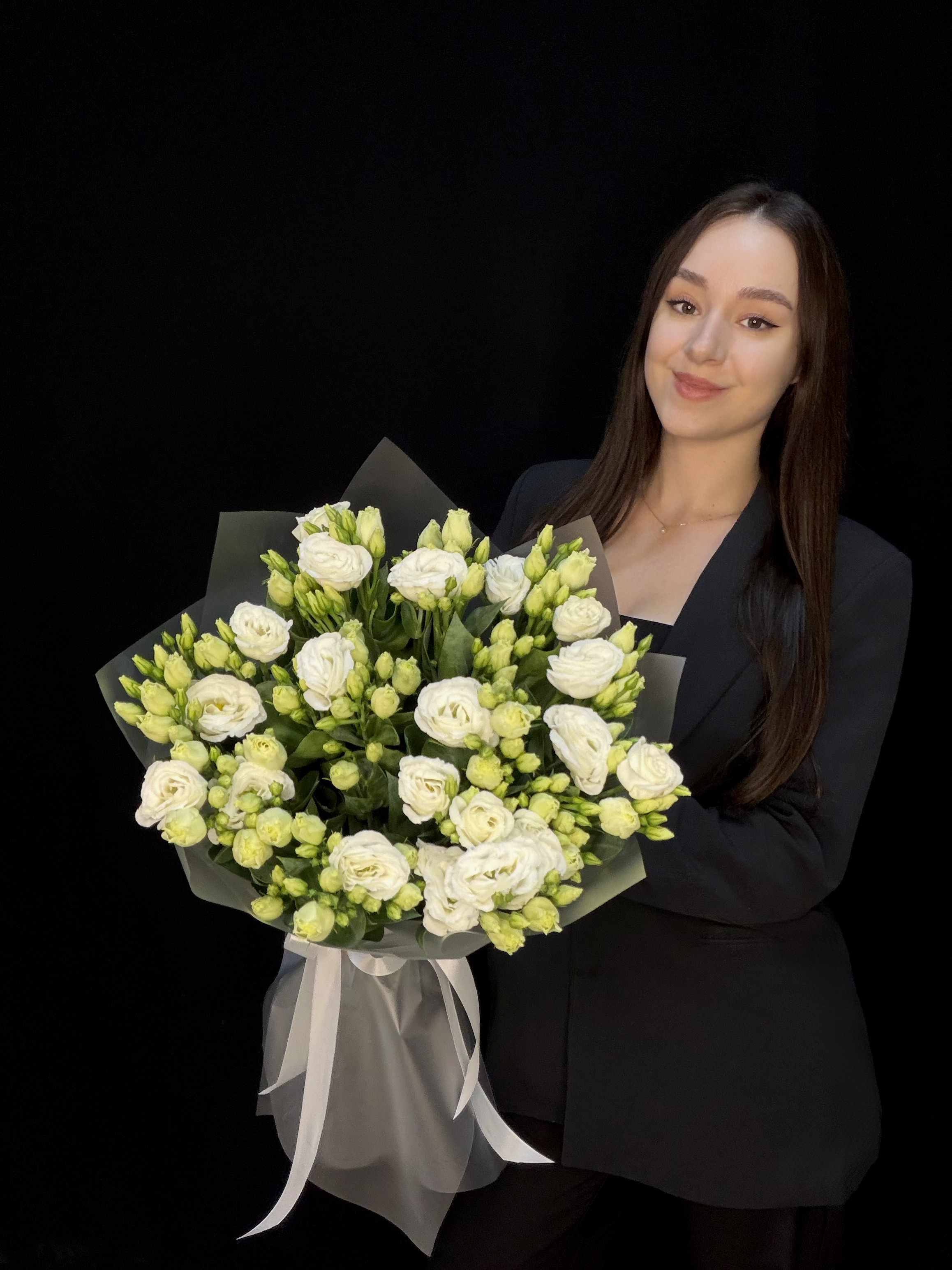 Букет из 11 белых лизиантусов (эустомы)