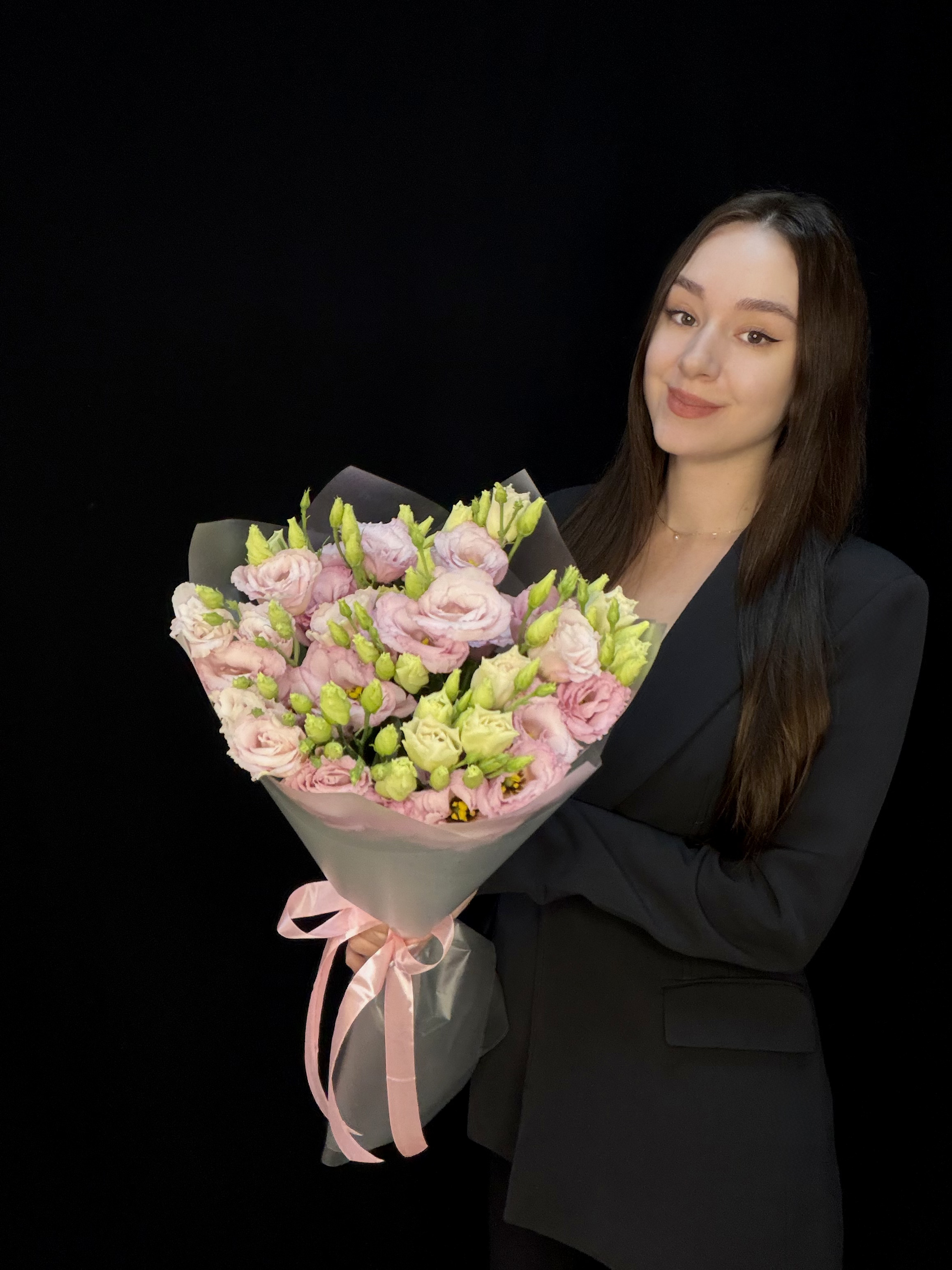 Букет из 7 розовых лизиантусов (эустомы)