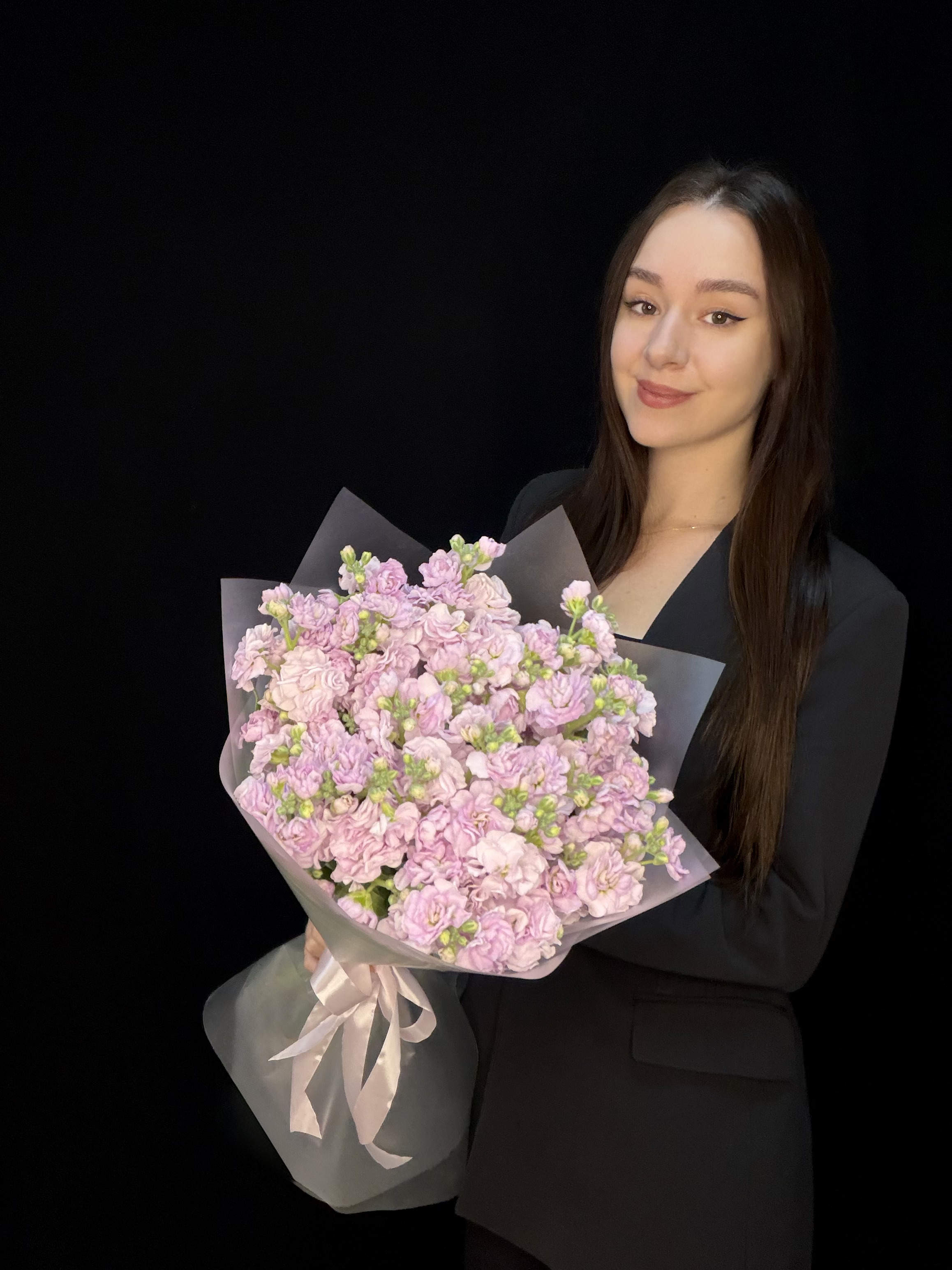 Букет из 9 розовых маттиол