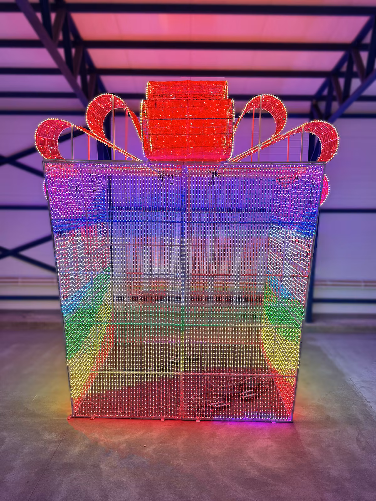 Световая фигура «Подарок Magic» RGB