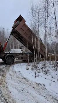 Все загрузили оборудование, подъехали к месту работы. Провода...