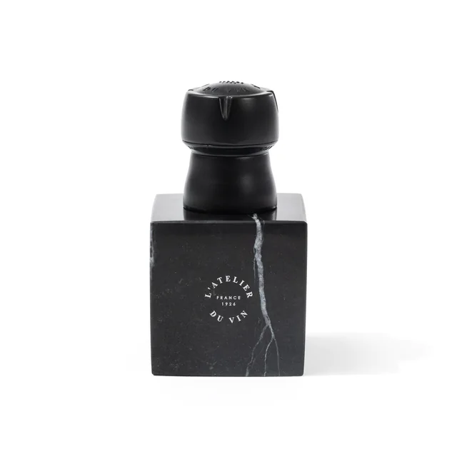 BubbleCork_black_cube_face