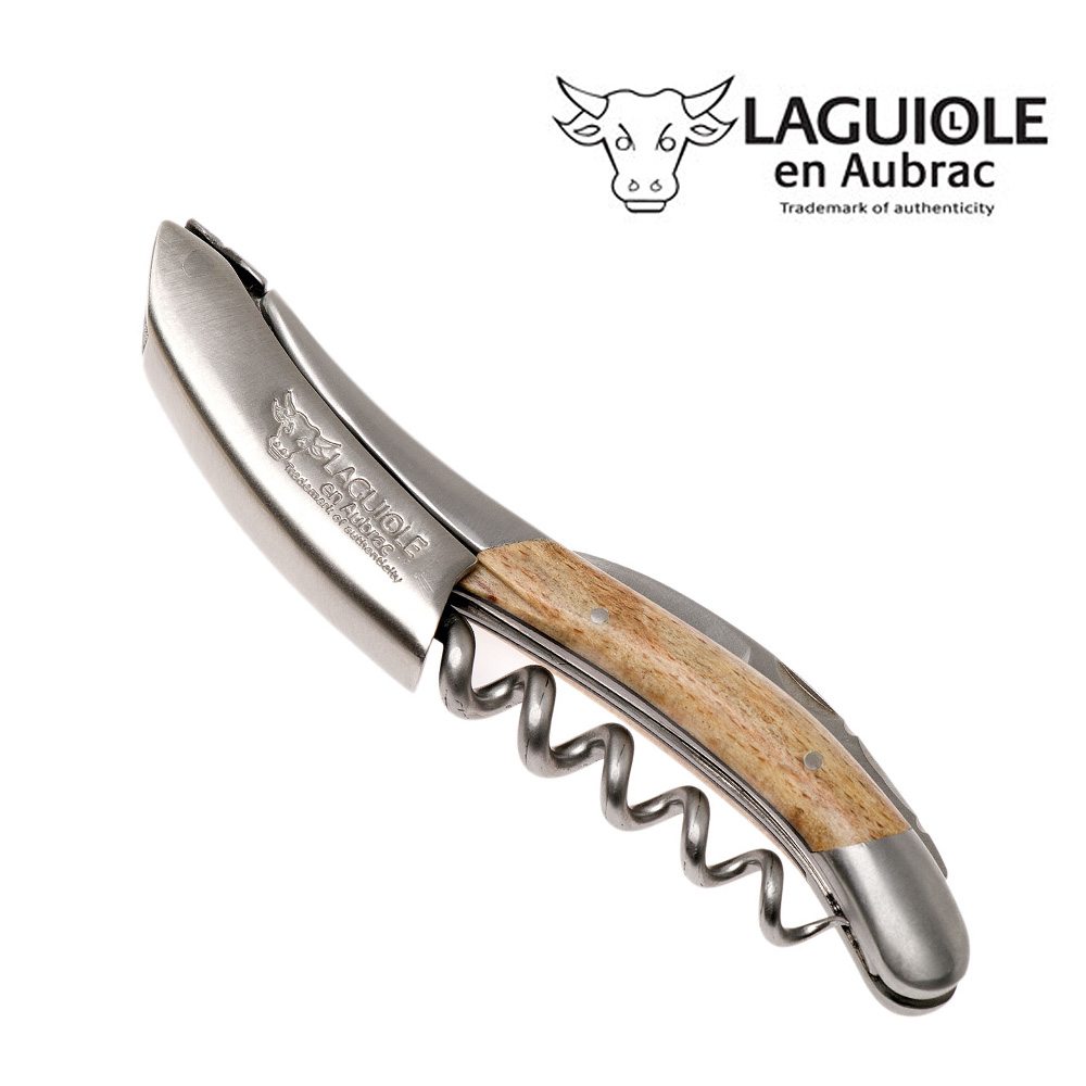 laguiole-en-aubrac-bois_aubrac_brosse__1