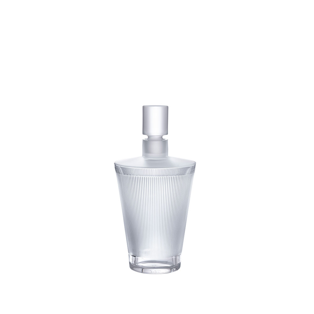 10687800-decanter-wingen2