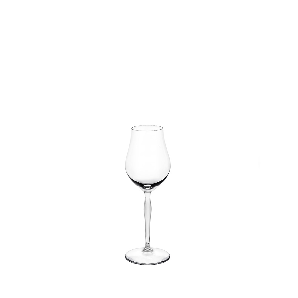 10484700-100-points-cognac-glass