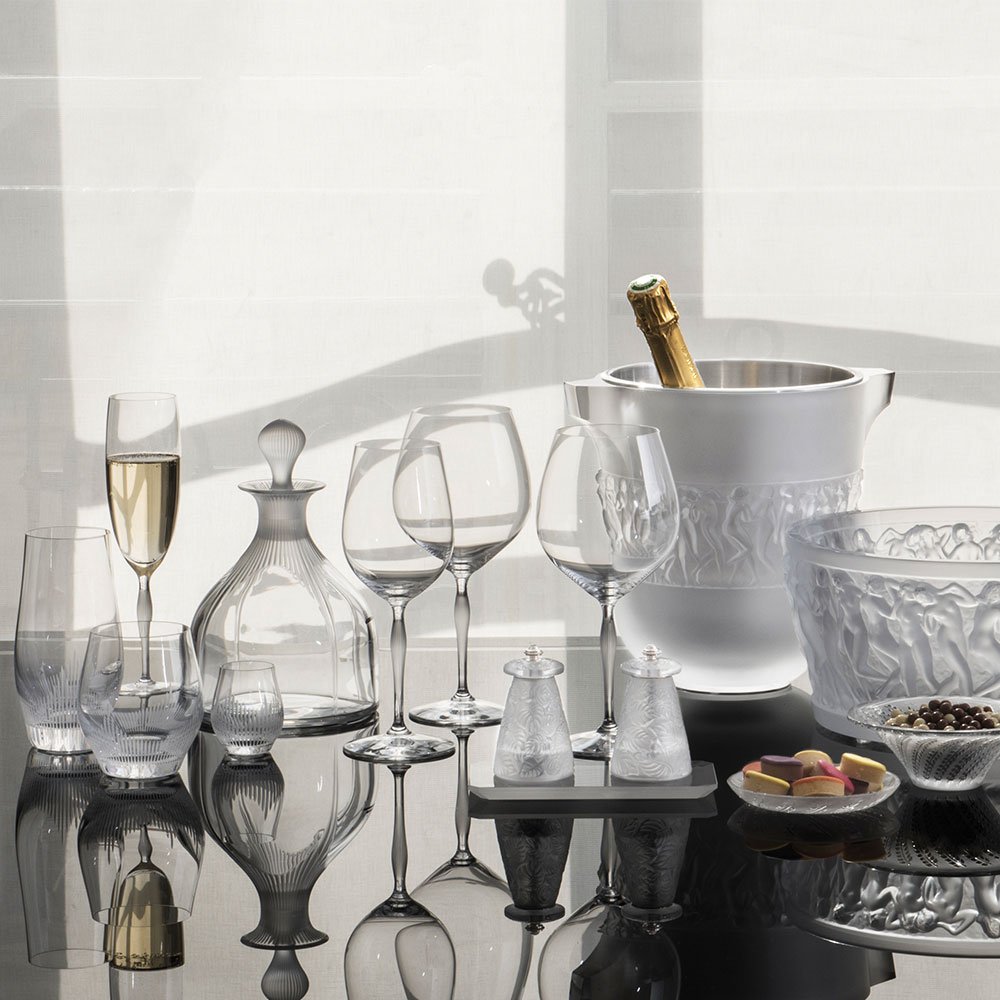 10331800-100-points-burgundy-glass-20572