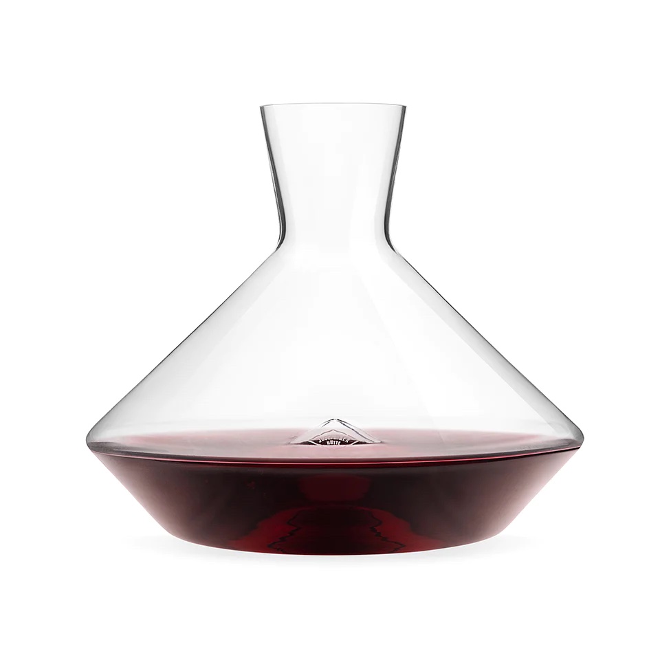 IM_22_5167_Josephinen_Decanter_gefuellt_HG_weiss_low_2048x2048