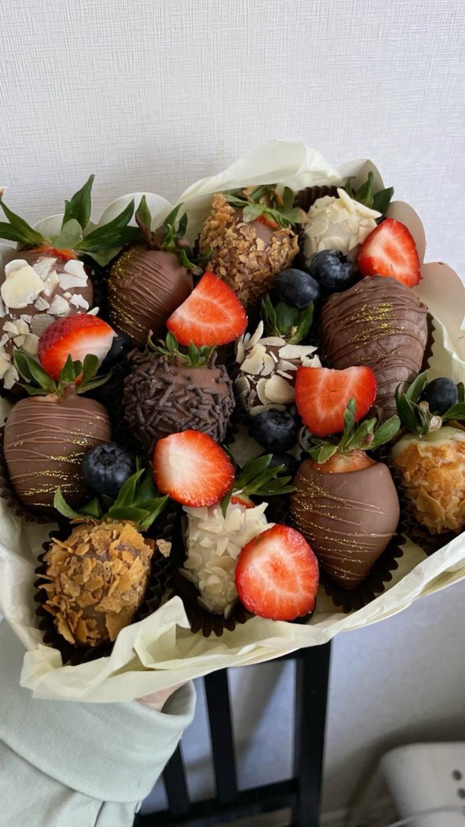 Клубника в шоколаде 🍓🫐🍫, фото 1