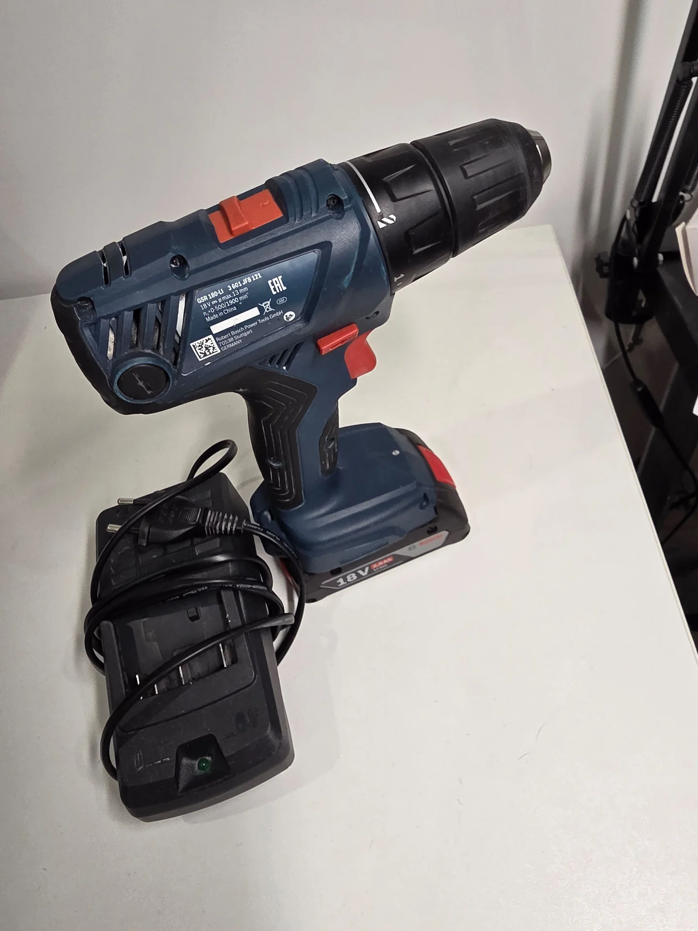 Шуруповерт Bosch GSR 180 LI