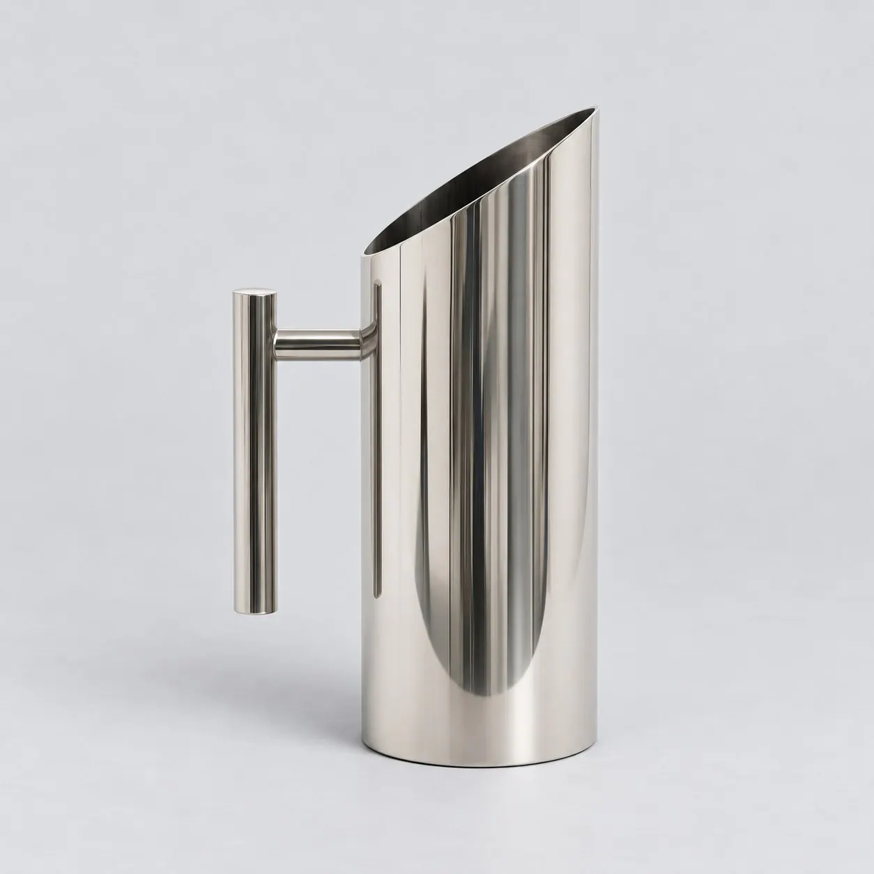 Хромированный кувшин Arne Jacobsen