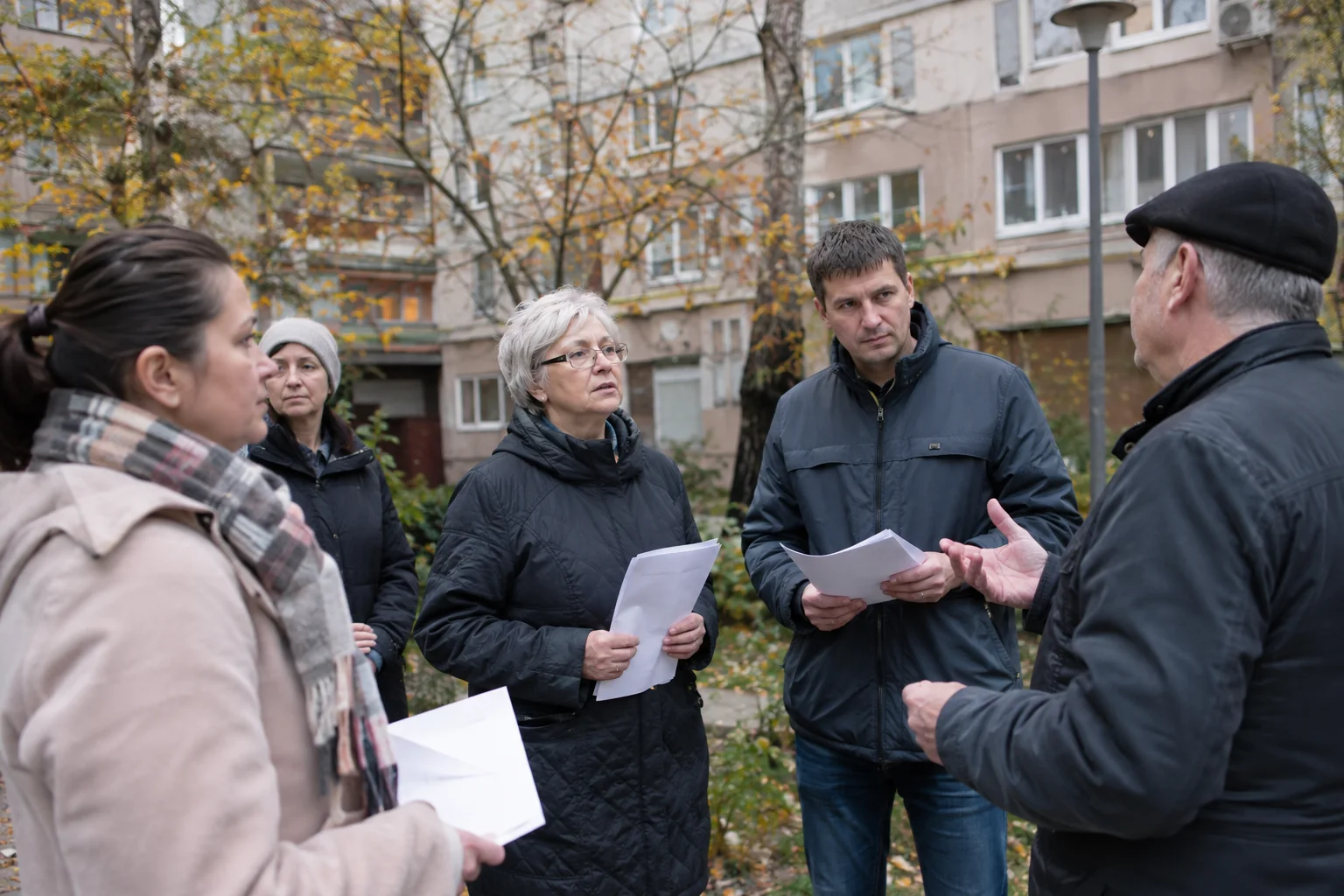 Как сменить управляющую компанию в 2026 году: собрание, кворум, ГИС ЖКХ, ТСЖ и жалобы в ГЖИ