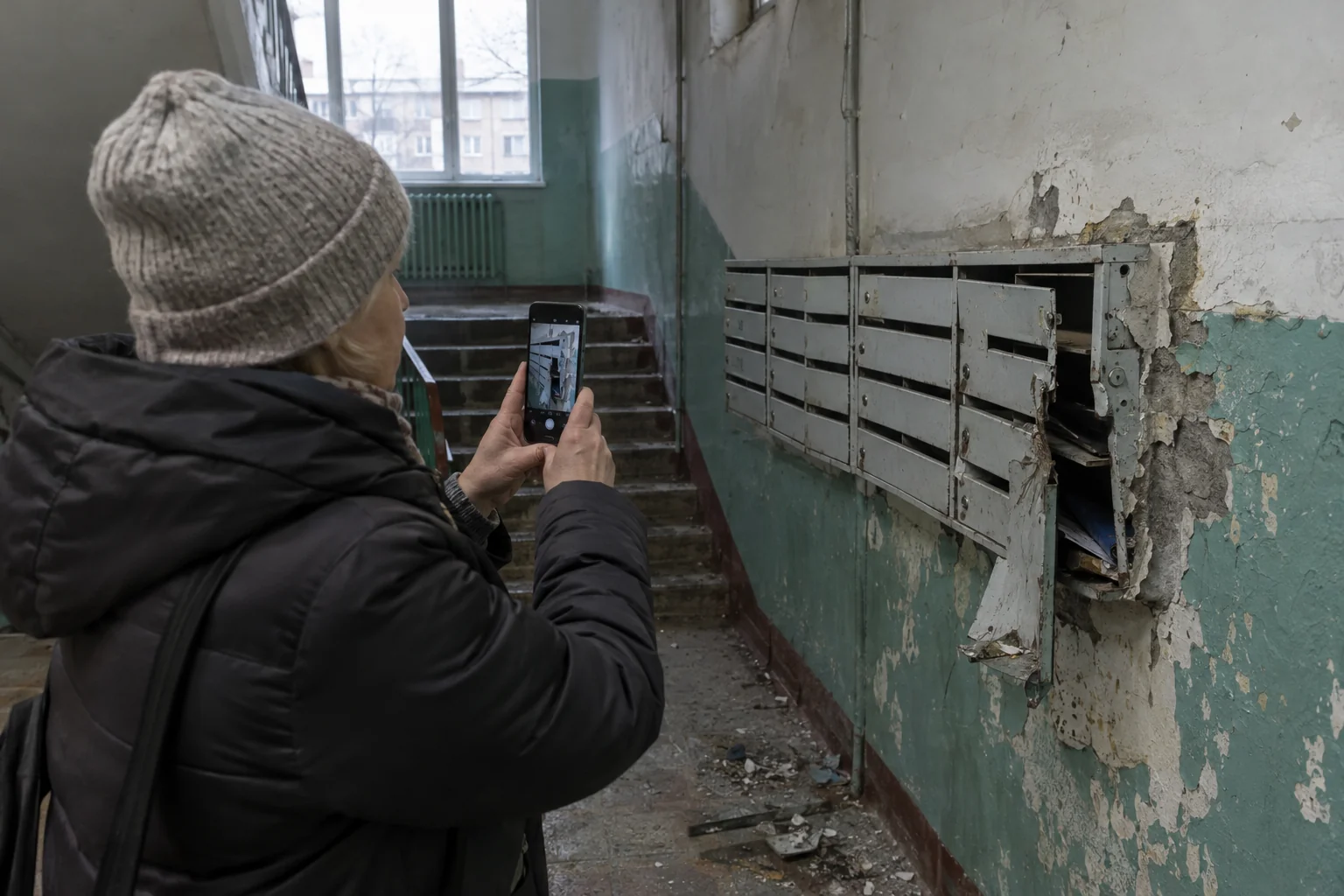 Жалоба на управляющую компанию в жилищную инспекцию: образец 2026, куда писать и как подать через Госуслуги