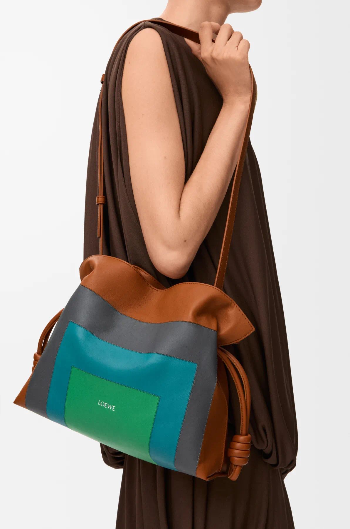 Сумки Loewe — модель 694