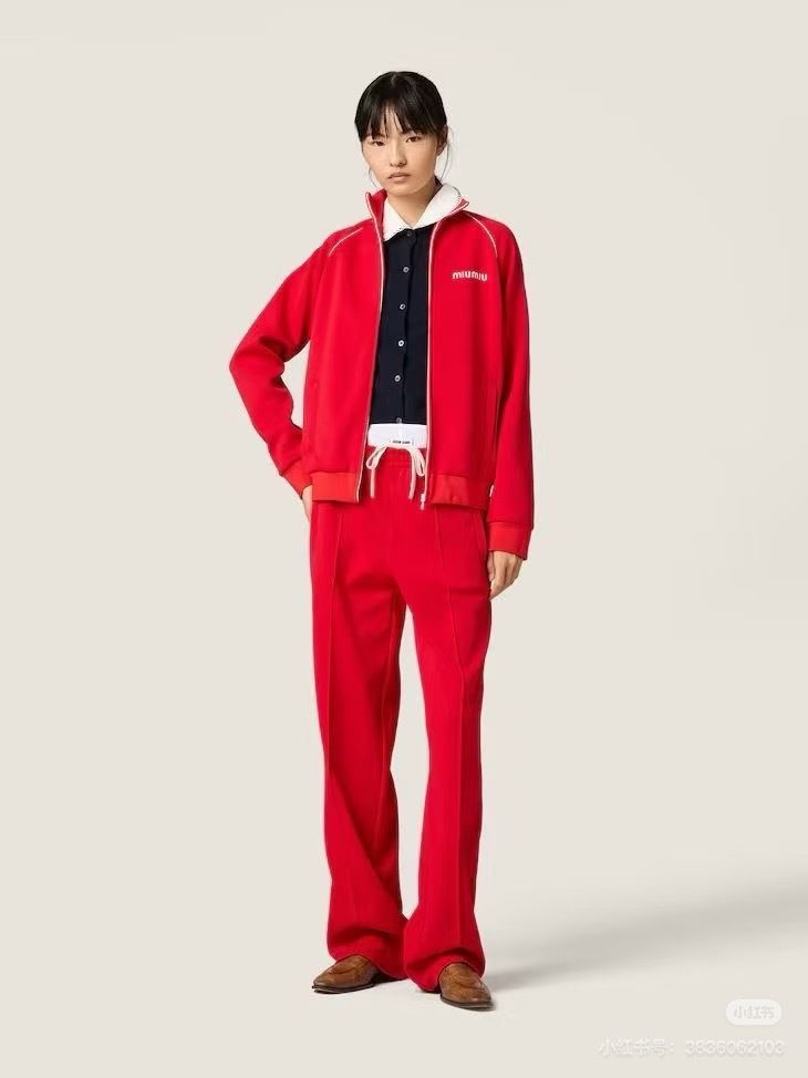 Костюмы MiuMiu — модель 409
