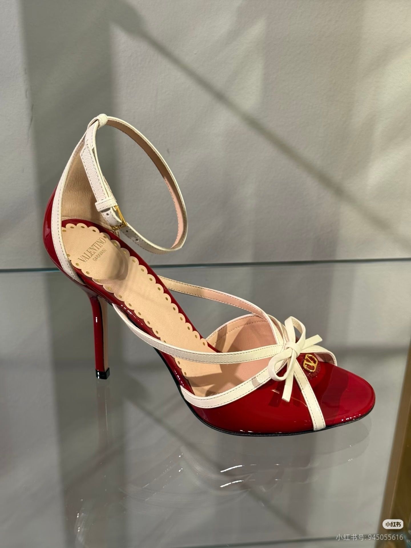 Обувь Valentino — модель 796