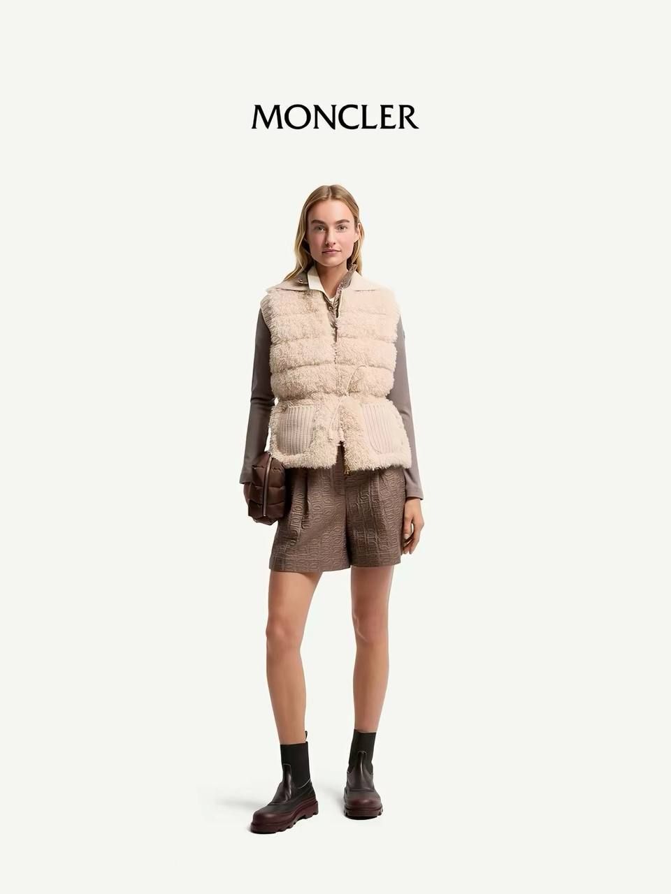 Верхняя одежда Moncler — модель 1127