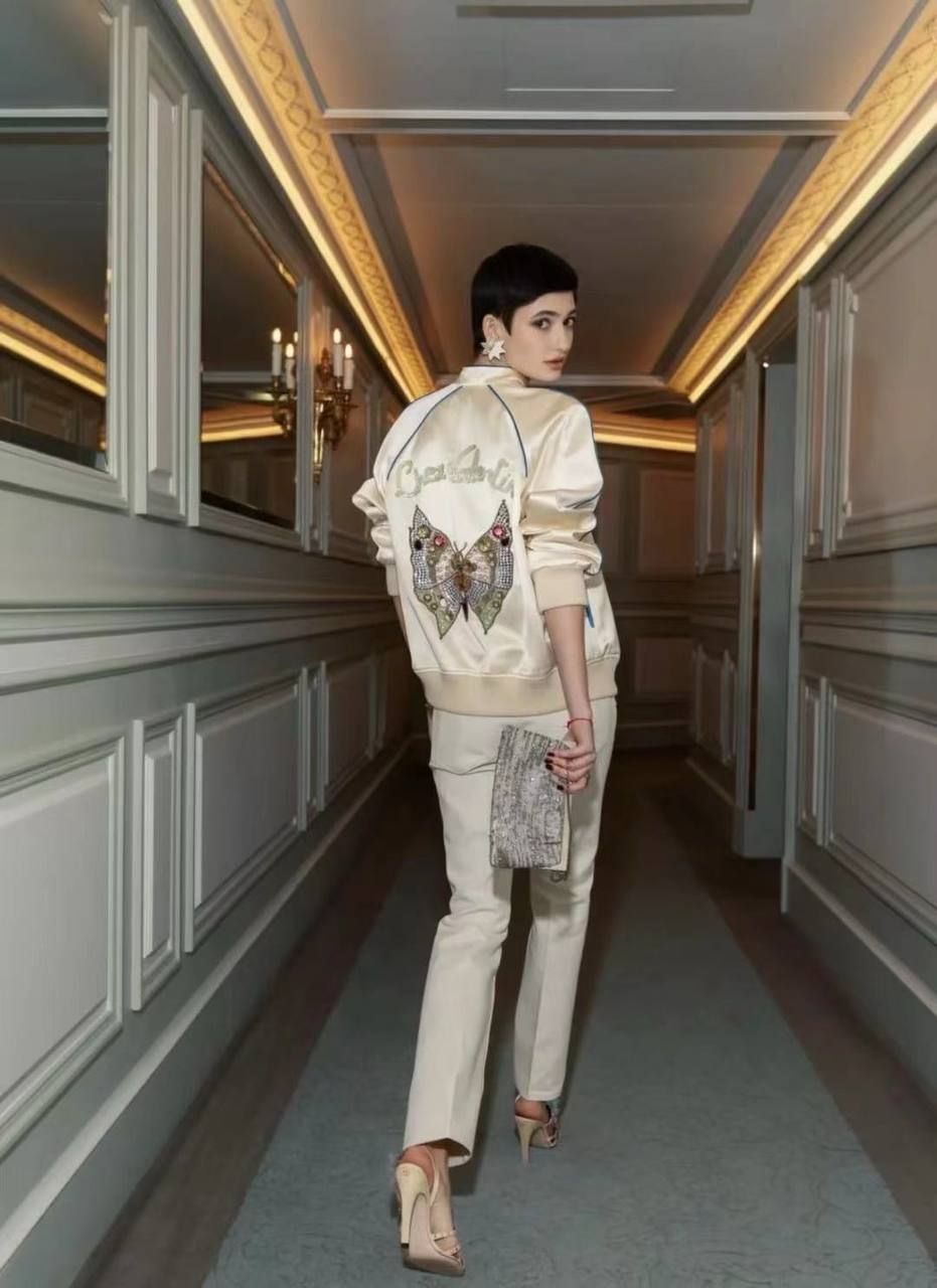 Верхняя одежда Valentino — модель 1131