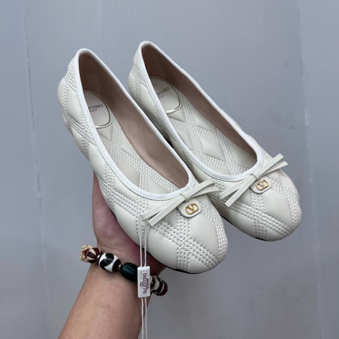 Обувь Valentino — модель 828