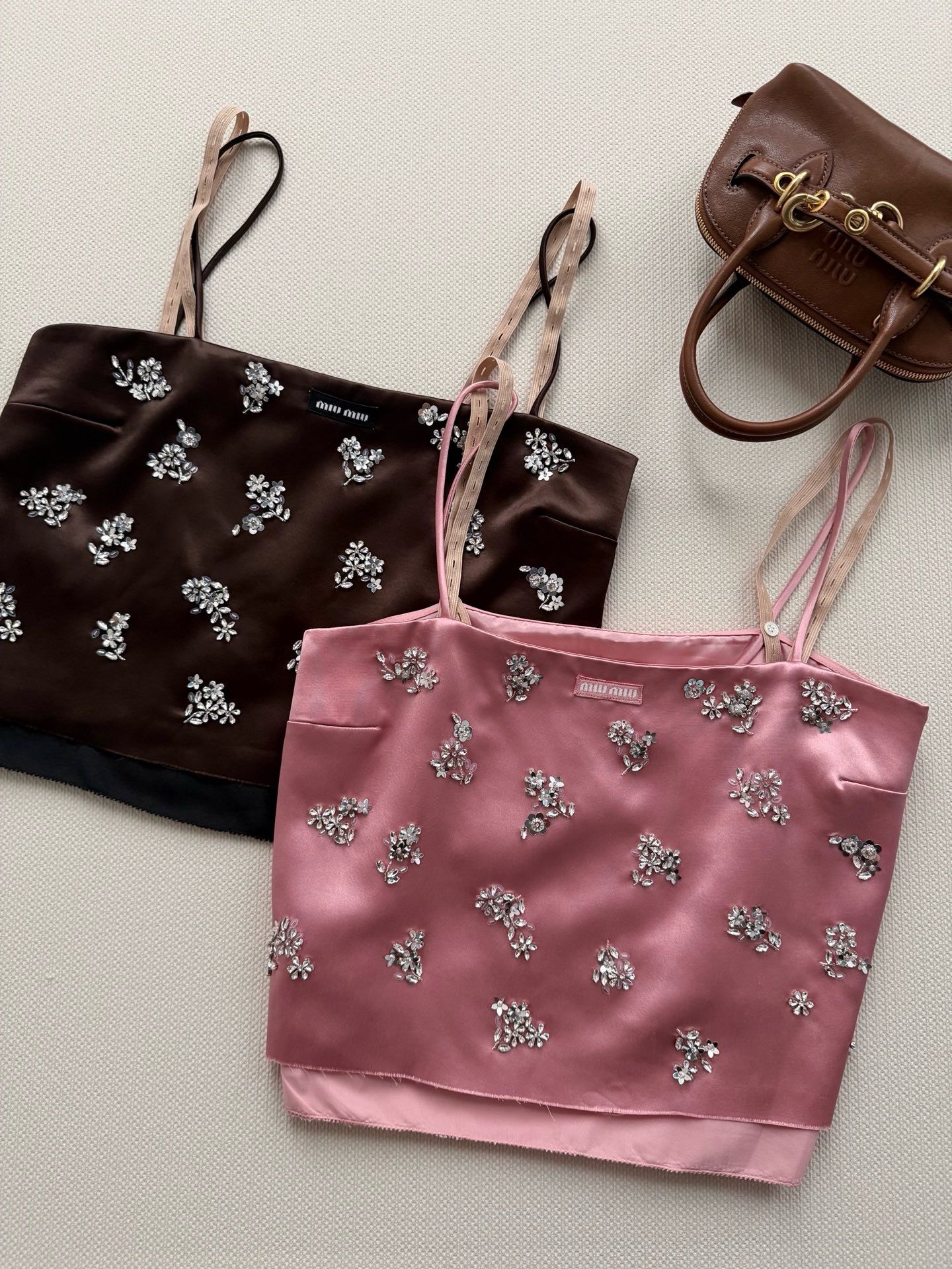 Верх/база MiuMiu — модель 818
