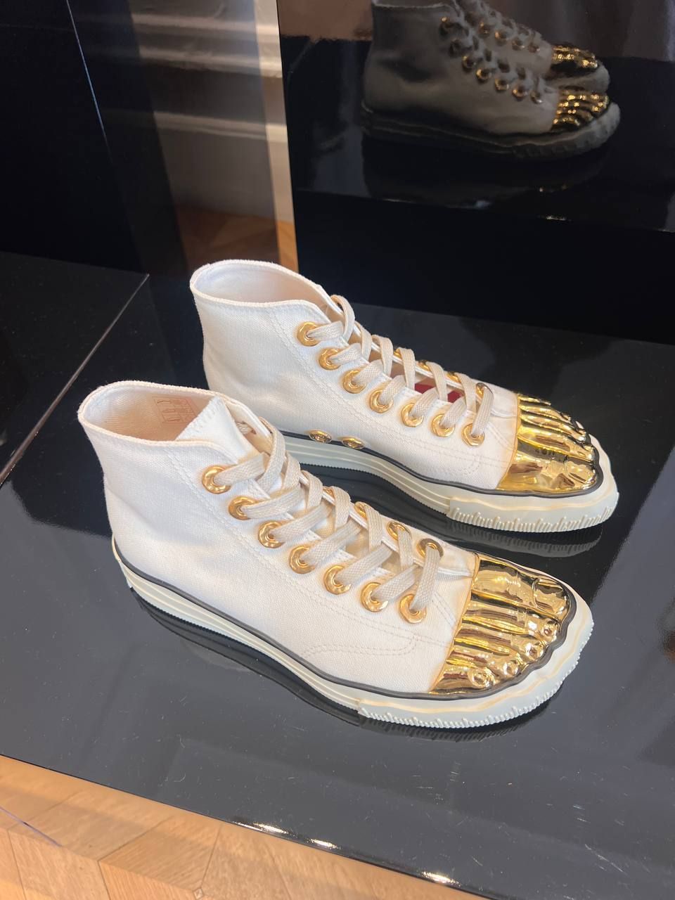 Обувь Schiaparelli — модель 1600