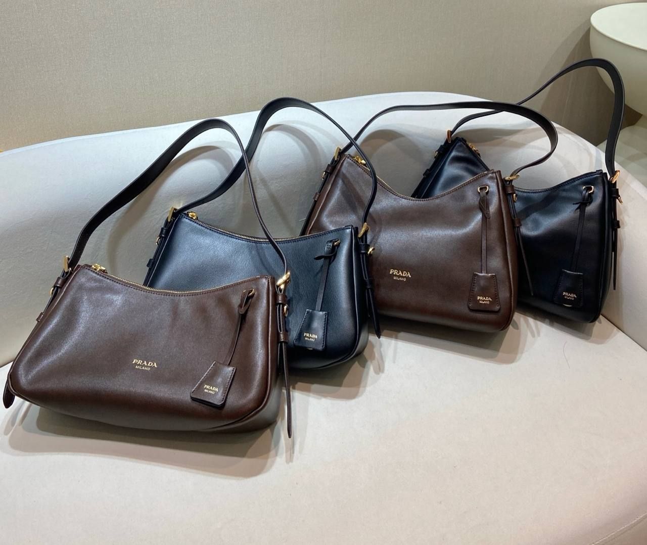 Сумки Prada — модель 1608