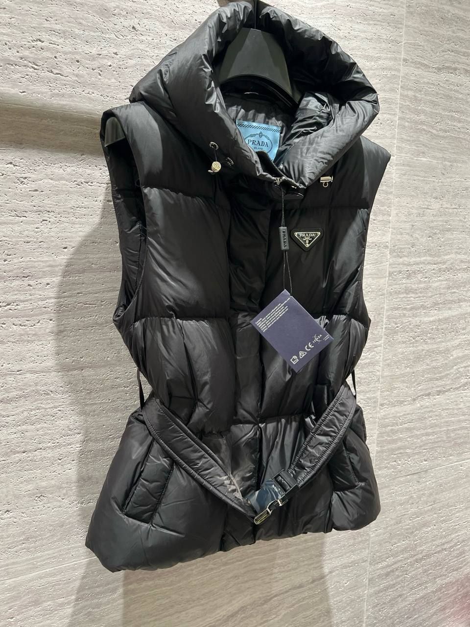 Верхняя одежда Prada — модель 1905