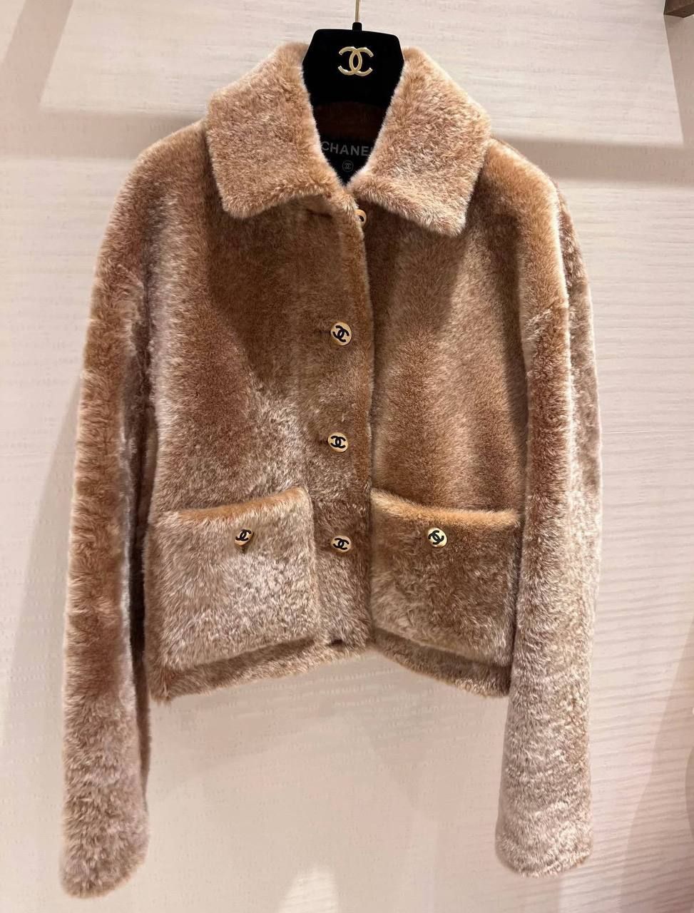 Верхняя одежда Chanel — модель 2039