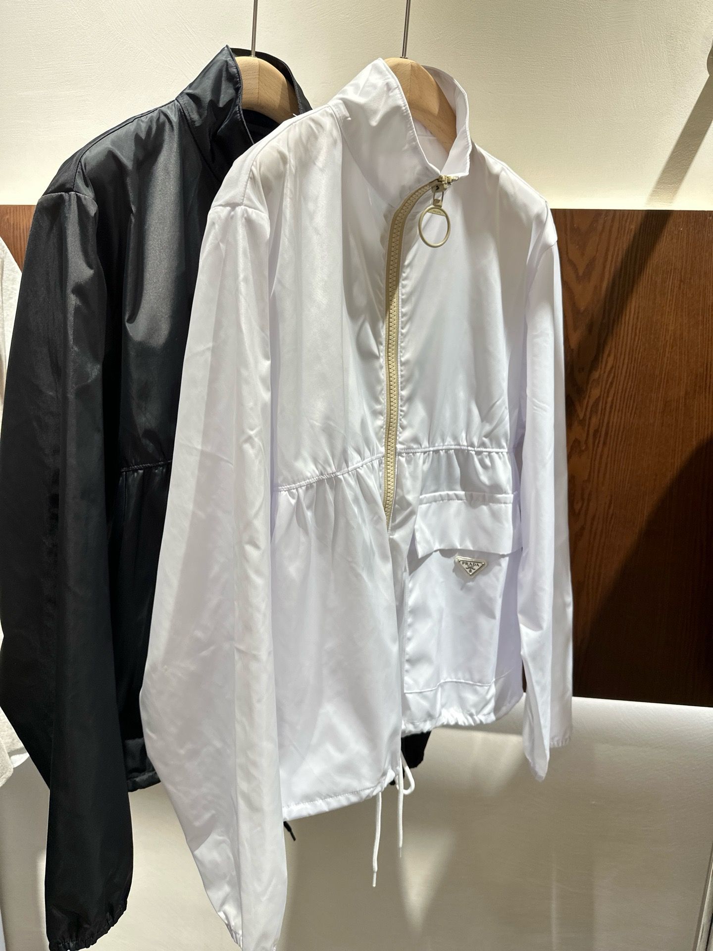 Верхняя одежда Prada — модель 915