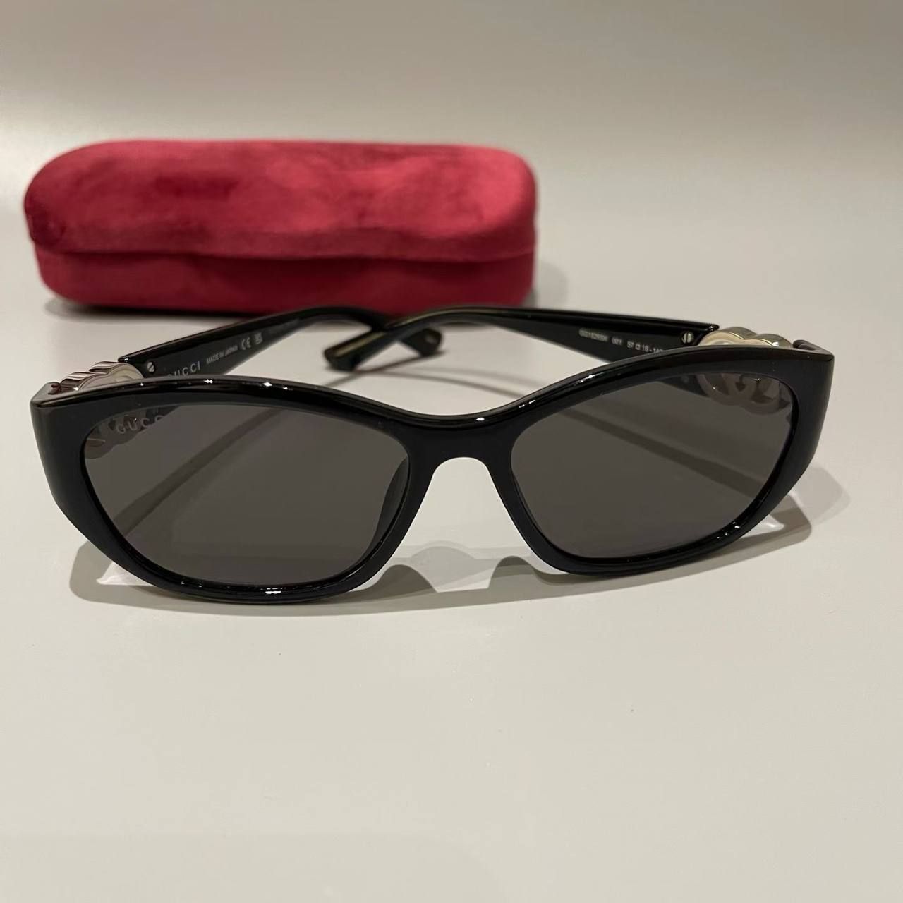 Аксесуары Gucci — модель 2303