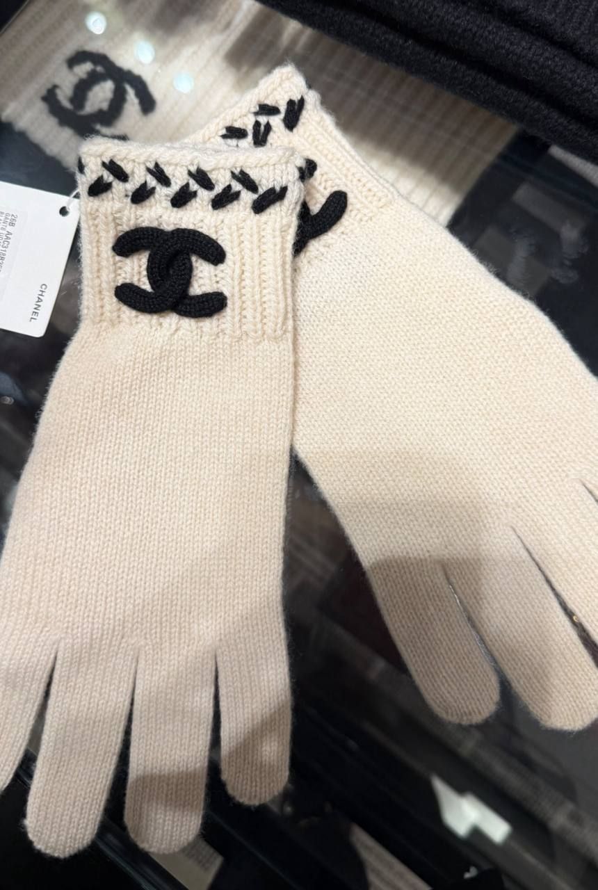Аксесуары Chanel — модель 2215