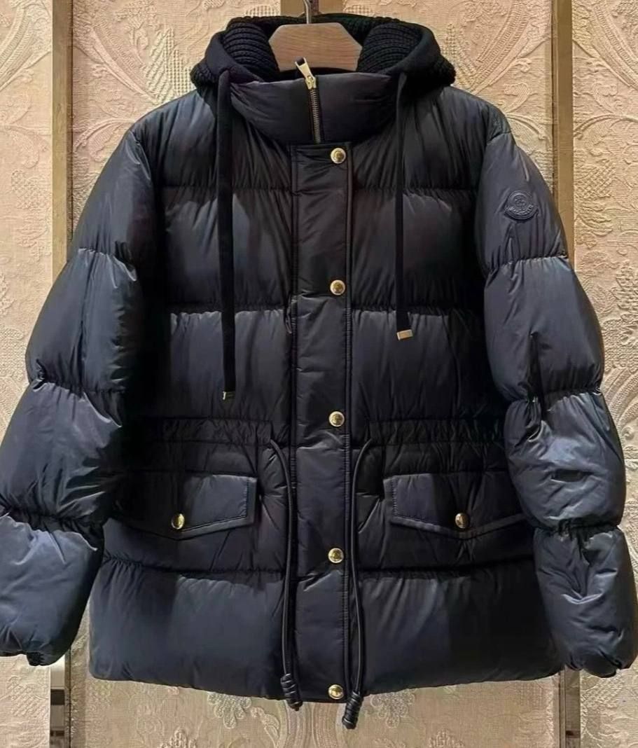 Верхняя одежда Moncler — модель 2408